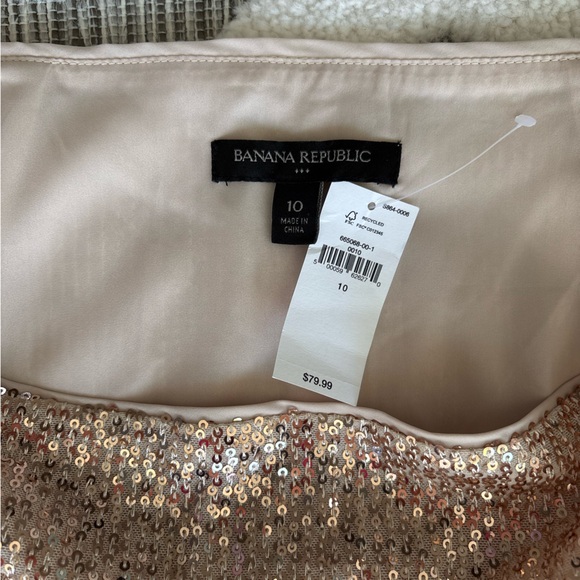 NWT Banana Republic Rose Gold Sequin Skirt Sz 10 - Picture 2 of 2